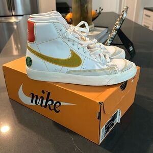 Nike Blazer Mid 77 (Rare)